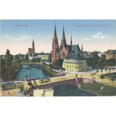 CPA - STRASBOURG - La Cathédrale & L'Eglise Protestante - Années 1930