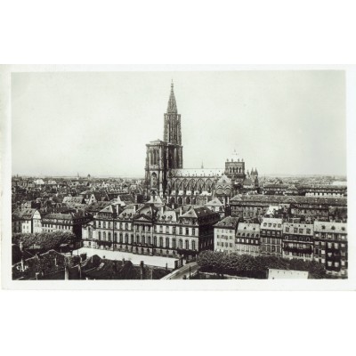 CPA - STRASBOURG - La Cathédrale & Le Palais Des Rohan - Années 1930