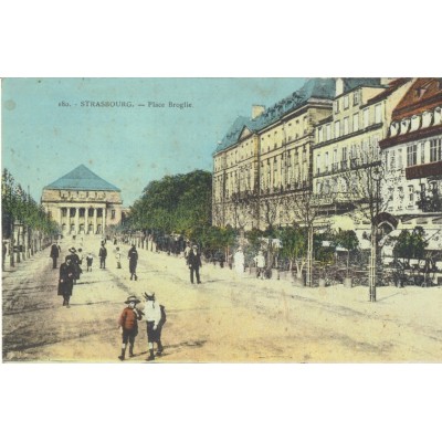 CPA - STRASBOURG - Place Broglie. - Années 1920