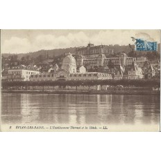 CPA: EVIAN-LES-BAINS. L'ETABLISSEMENT THERMAL ET LES HOTELS. Années 1910.