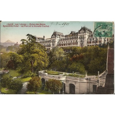 CPA: EVIAN-LES-BAINS. LE PARC ET LA BUVETTE CACHAT, Années 1910.