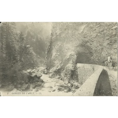 CPA: GORGES DE L'ARLY Années 1900.