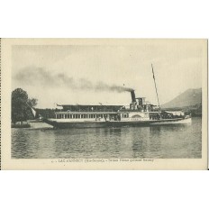 CPA: LAC d' ANNECY. LE BATEAU FRANCE QUITTANT ANNECY. Années 1910.