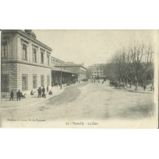 CPA: MARSEILLE, LA GARE, DANS LES ANNEES 1900.