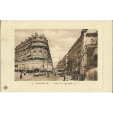 CPA: MARSEILLE, RUE DE LA REPUBLIQUE, ANNEES 1910.