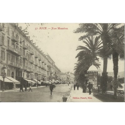 CPA: NICE, RUE MASSENA. Années 1910.