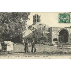 CPA: ARLES, ANCIENNE EGLISE SAINT-HONORAT ET ARLESIENNES, vers 1910.