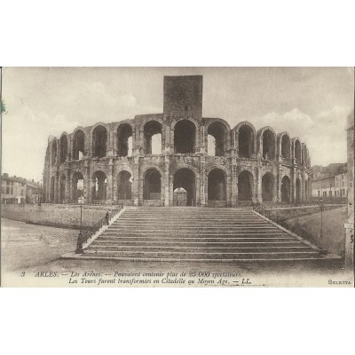 CPA: ARLES, LES ARENES vers 1910.