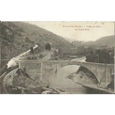 CPA: ENVIRONS DE TOURNON.VALLEE DU DOUX, LE GRAND PONT. Années 1900.