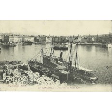 CPA: MARSEILLE, PANORAMA DU VIEUX PORT, ANNEES 1900.