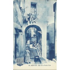 CPA: MENTON, Rue de la Vieille Ville. Années 1910