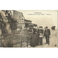 CPA: MARSEILLE, ASCENSEURS N-D DE LA GARDE, L'ARRIVEE. ANNEES 1900