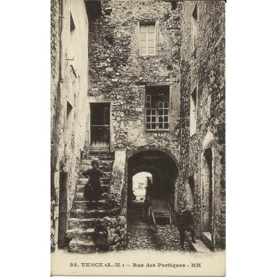 CPA: VENCE. Rue des portiques, Années 1930