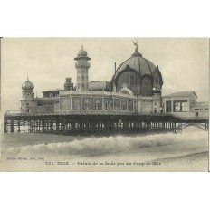 CPA - NICE, LE PALAIS DE LA JETEE PAR UN COUP DE MER. vers 1910