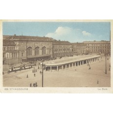 CPA - STRASBOURG - La Gare - Années 1940