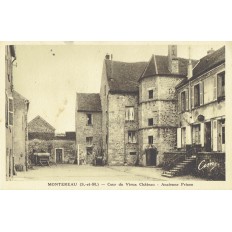 CPA - MONTEREAU - Cour Du Vieux Château, Ancienne Prison- Années 1900