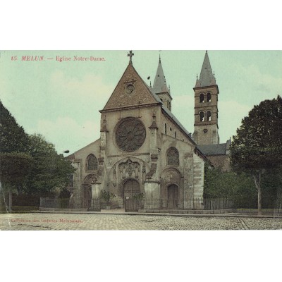 CPA - MELUN - Eglise Notre Dame - Années 1920