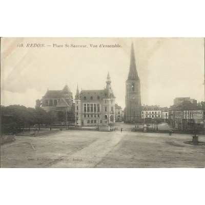 CPA: REDON, PLACE SAINT-SAUVEUR vers 1900