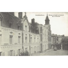 CPA - FONTAINEBLEAU - Maison De Santé Saint Joseph, Rue De Neuville - Années 1910