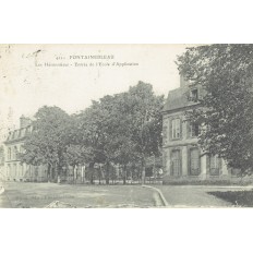 CPA - FONTAINEBLEAU - Les Héronnières, Entrée De L'Ecole D'Application - Années 1910