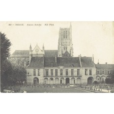 CPA - MEAUX - Ancien Evéché - Années 1910