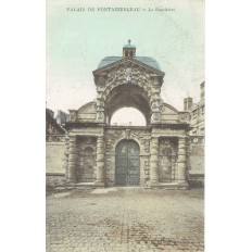 CPA - PALAIS DE FONTAINEBLEAU - Le Baptistère - Années 1920