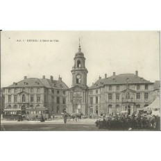 CPA: RENNES, HOTEL DE VILLE, Animation, vers 1900