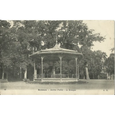 CPA: RENNES. LE KIOSQUE DU JARDIN PUBLIC Années 1900.