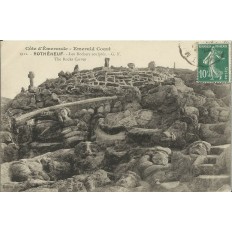 CPA: ROTHENEUF, Less rochers sculptés, vers 1900