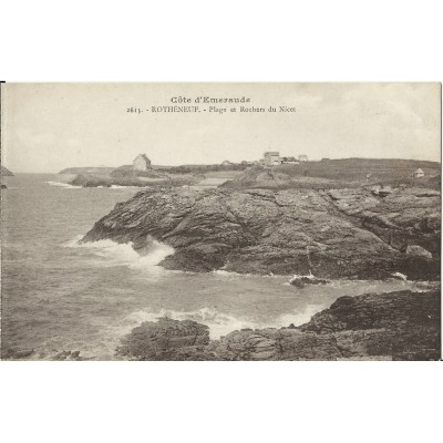 CPA: ROTHENEUF, Plage et Rochers du Nicet, vers 1900