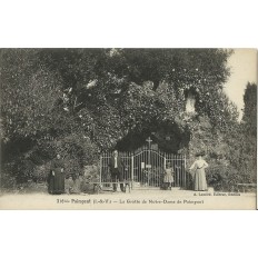 CPA: PAIMPONT, LA GROTTE DE NOTRE-DAME de PAIMPONT, vers 1910