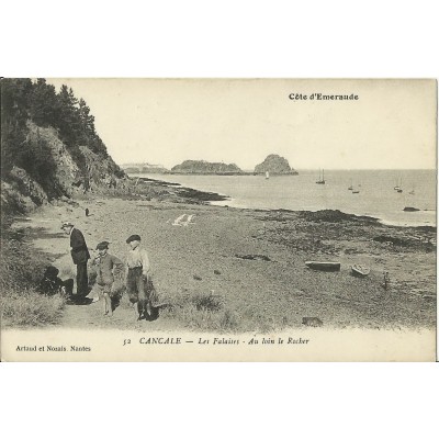 CPA: CANCALE, LES FALAISES (JEUNES CANCALAIS), vers 1910