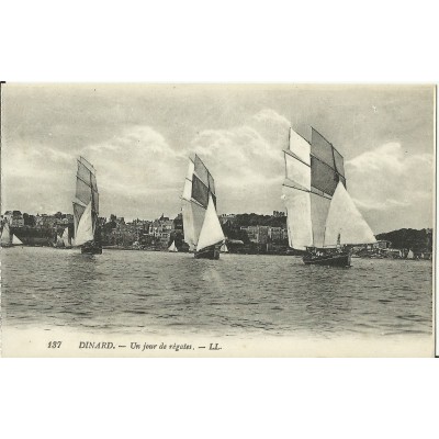 CPA: DINARD: UN JOUR DE REGATES, vers 1910