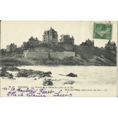 CPA: DINARD: POINTE DE LA MALOUINE, prise de la mer, vers 1910