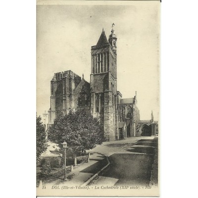 CPA: DOL , LA CATHEDRALE, vers 1920