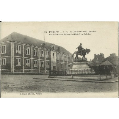 CPA: FOUGERES, La Crèche, Place Lariboisière, années 1910