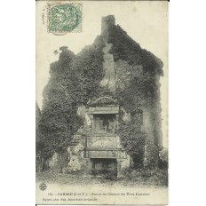 CPA: GAHARD, RUINES DU CHATEAU des TROIS-FONTAINES, vers 1900