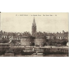 CPA: SAINT-MALO, LA GRANDE PORTE, BATEAUX VAPEUR, vers 1910