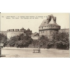 CPA: SAINT-MALO, LE CHATEAU (SUD-EST), vers 1920