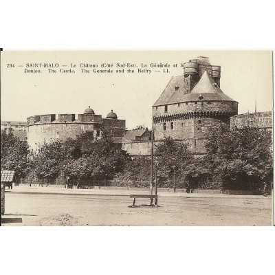 CPA: SAINT-MALO, LE CHATEAU (SUD-EST), vers 1920