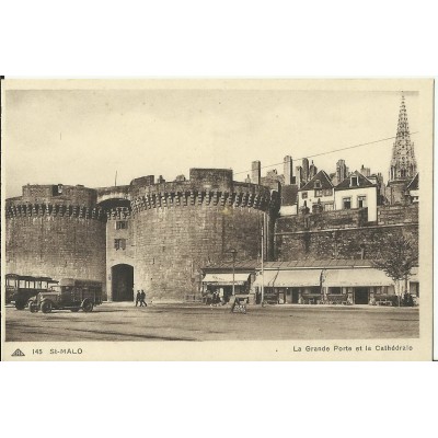 CPA: SAINT-MALO, VUE SUR LA GRANDE PORTE, années 1930