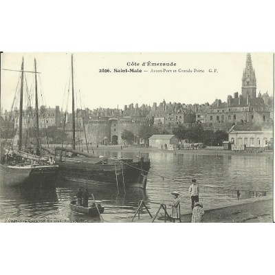 CPA: SAINT-MALO, AVANT-PORT, ANIME, années 1900