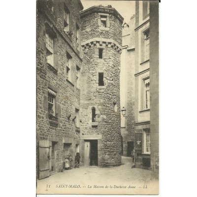 CPA: SAINT-MALO, La Maison de la Duchesse Anne, vers 1910