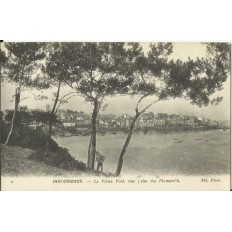 CPA: DOUARNENEZ, le Vieux Port vu des Plomarc'h , vers 1900