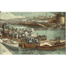 CPA: BREST, Au Pont Gueydon - Embarcations de l'Escadre, années 1910