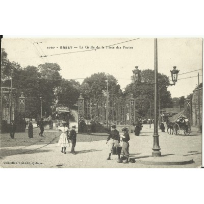 CPA: BREST, La Grille et la Place des Portes, années 1900