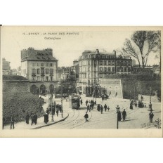 CPA: BREST, la Place des Portes, vers 1910