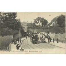 CPA: BREST, Vue prise des Glacis vers la place des Portes, Animée, 1910