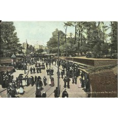 CPA: BREST, La Rue de Paris, Très Animée, vers 1900