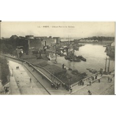 CPA: BREST, L'Avant-Port et le Chateau, vers 1910